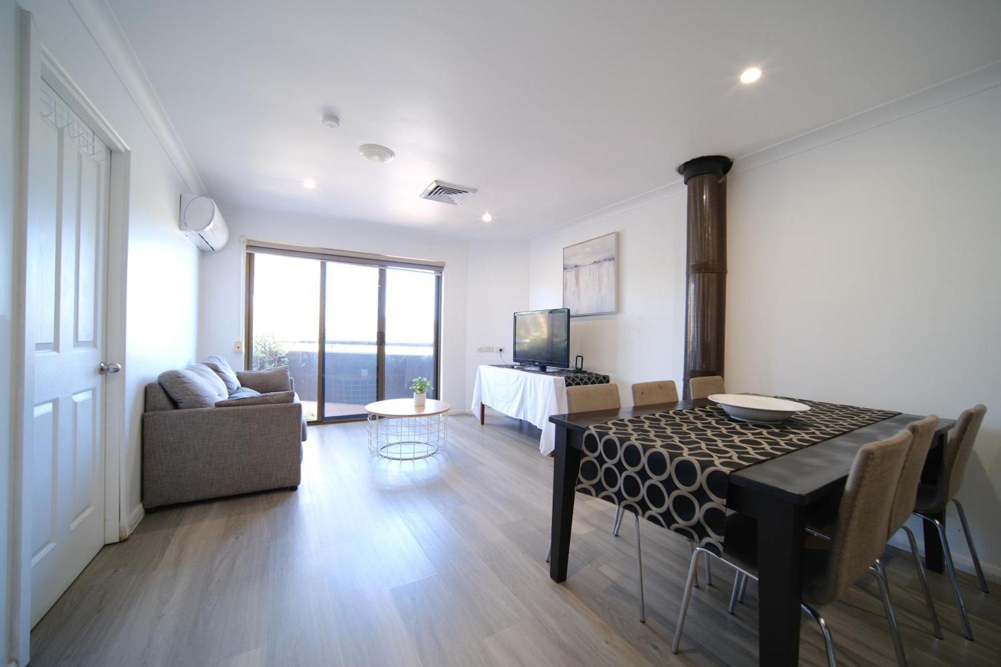 Lakeside Inn Wollongong Primbee Экстерьер фото